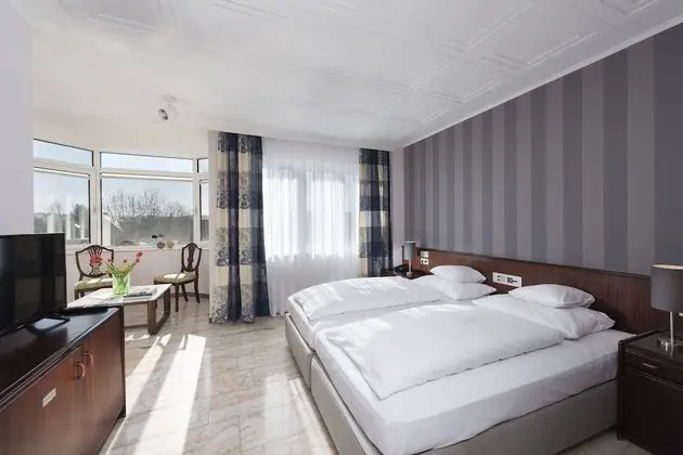 Tek Büyük Yataklı Oda