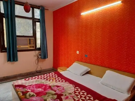 Basic Tek Büyük Yataklı Oda (Fan)