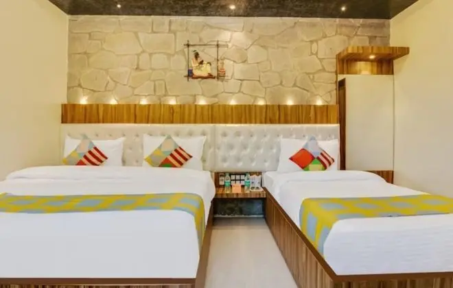 Deluxe Üç Kişilik Oda