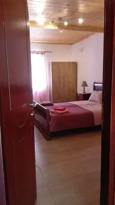 Family Oda, 1 Çift Kişilik Yatak, Ortak Banyo