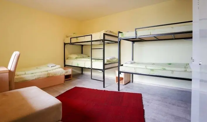Ortak Ranzalı Oda, Karma Ranzalı Oda (Bed in 6 Bed Dormitory)