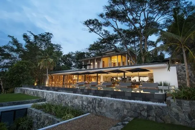 Two Bedroom Colonial Villa with Pool