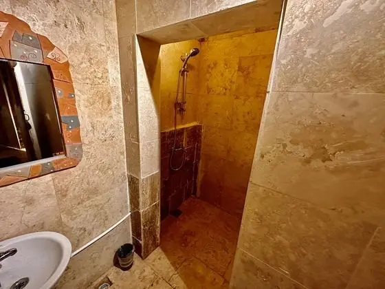 Elite Tek Büyük Yataklı Oda