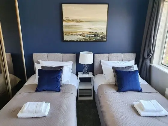 Ev, Özel Banyo (3 Bed)