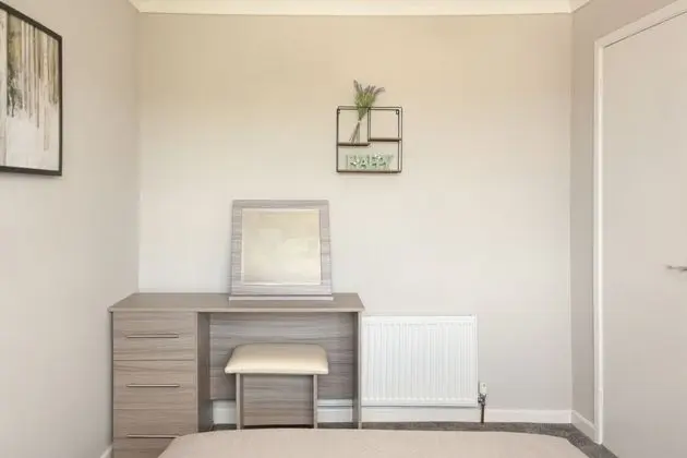 Ev, Özel Banyo (3 Bed)