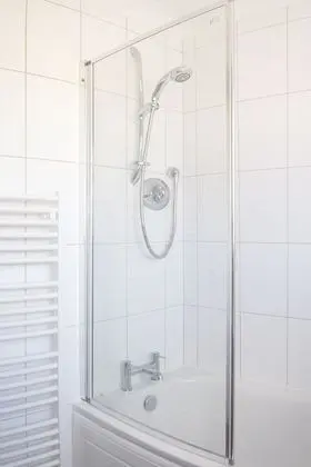 Ev, Özel Banyo (3 Bed)