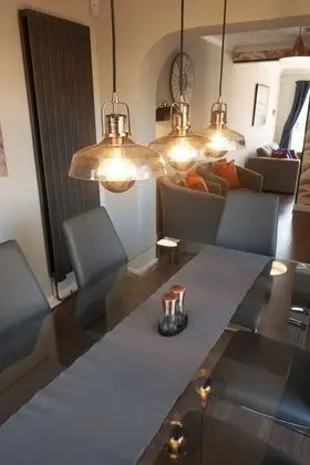 Ev, Özel Banyo (3 Bed)