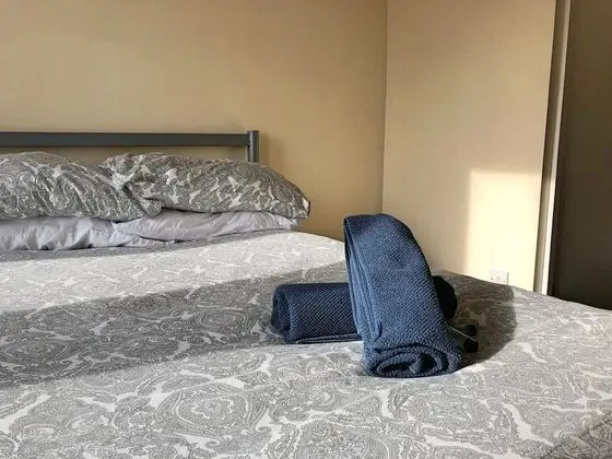 Tek Büyük Yataklı Oda, 1 Çift Kişilik Yatak