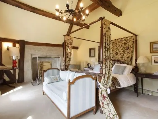Luxury Tek Büyük Yataklı Oda, Özel Banyo, Bahçe Manzaralı (The Wingate Room)
