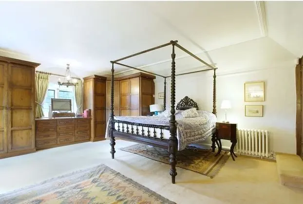 Superior Tek Büyük Yataklı Oda, Banyolu/Duşlu, Bahçe Manzaralı (The Tabor Room)