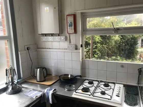 Tek Büyük Yataklı Oda