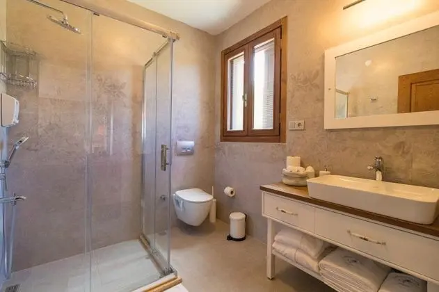 Suite, Deniz Manzaralı, Şömineli