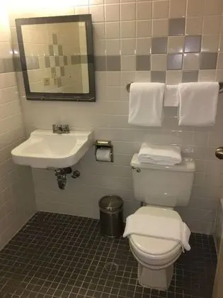 Basic Tek Kişilik Oda (2 Single Beds)