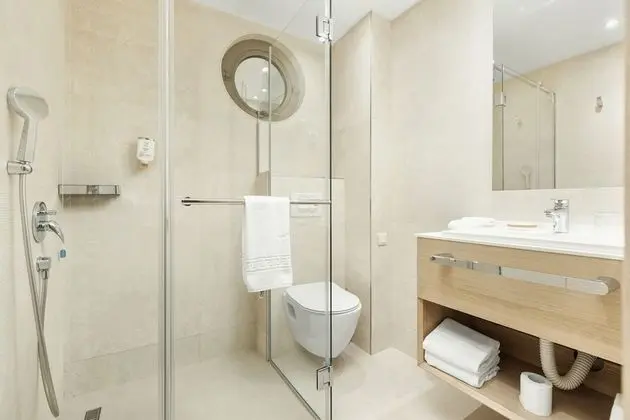 Standard Oda, 1 Büyük (Queen) Boy Yatak, Avlu Manzaralı