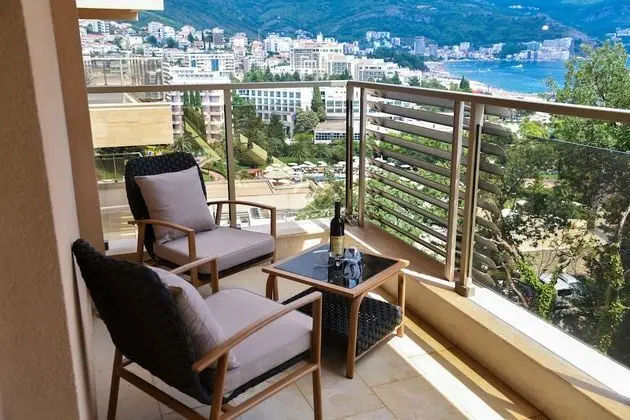 Superior Oda, Balkon, Deniz Manzaralı