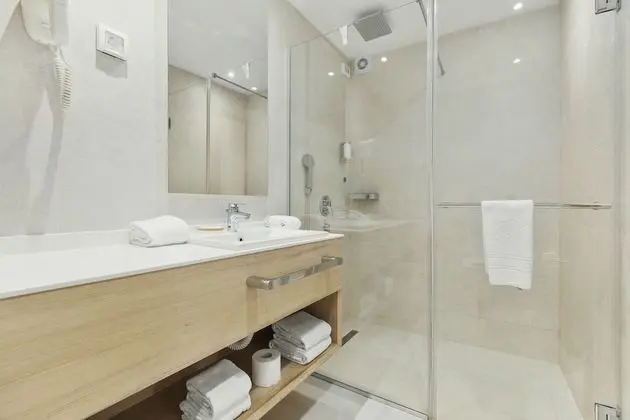 Superior Oda, Balkon, Deniz Manzaralı