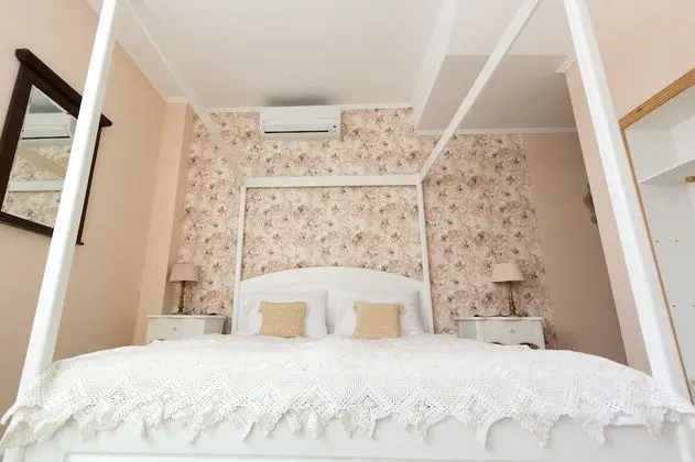 Deluxe Tek Büyük veya İki Ayrı Yataklı Oda