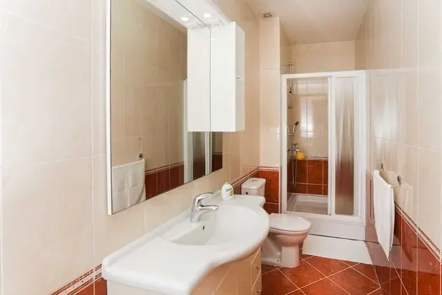 Apart Daire (Comfort 1-Bedroom Apt with Balcony)