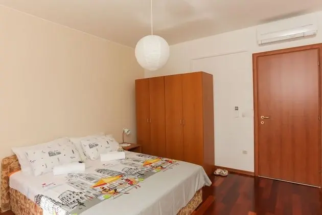 Apart Daire (One-Bedroom Apartment with Patio)