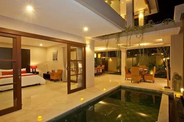 Private Villa with Pool and Garden