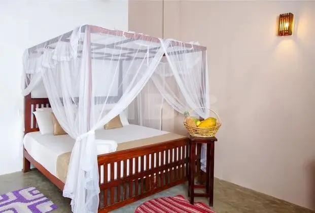 Deluxe Tek Büyük Yataklı Oda, Deniz Manzaralı, Denize Bakan