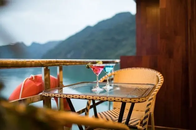 Deluxe Tek Büyük veya İki Ayrı Yataklı Oda, Balkon