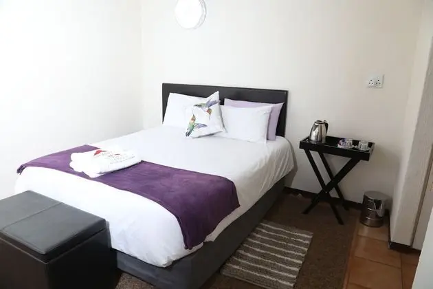 Comfort Oda (Purple Room)