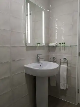 Tek Büyük Yataklı Oda, 1 En Büyük (King) Boy Yatak