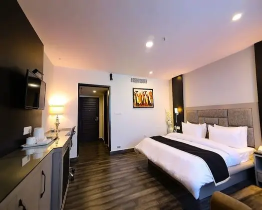 Deluxe Tek Büyük Yataklı Oda, Şehir Manzaralı