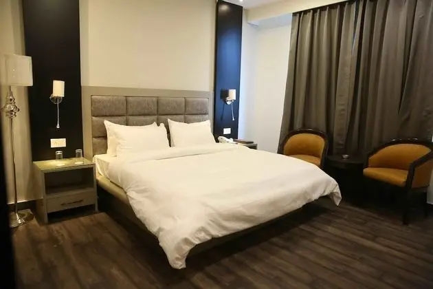 Deluxe Tek Büyük Yataklı Oda, Şehir Manzaralı