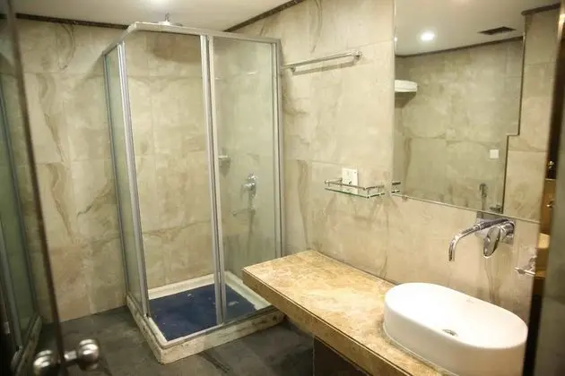 Deluxe Tek Büyük Yataklı Oda, Şehir Manzaralı