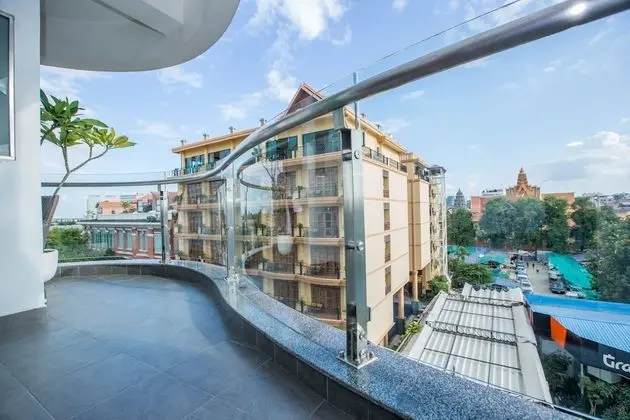 Deluxe Tek Büyük Yataklı Oda, Balkon