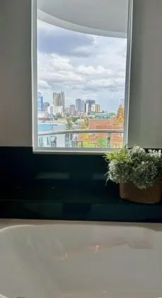 Süit, Balkon