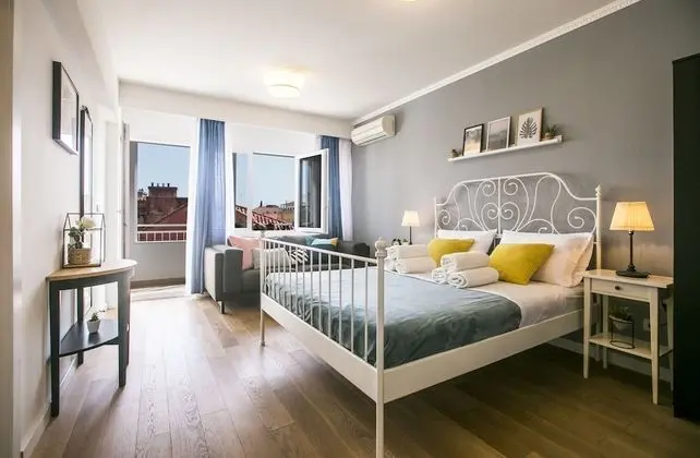 Deluxe Tek Büyük Yataklı Oda, Balkon