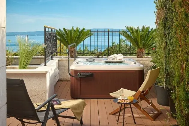 Deluxe Double Room, Balcony, Sea front