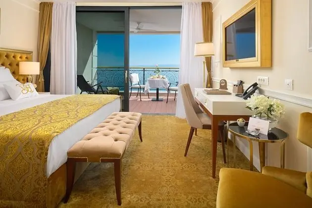 Premium Double or Twin Room, 1 Double Bed, Balcony, Sea front