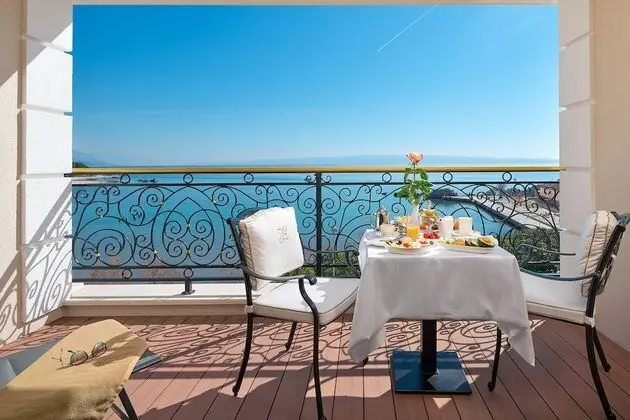 Premium Double or Twin Room, 1 Double Bed, Balcony, Sea front
