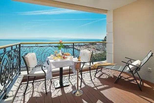 Superior Room, 1 King Bed with Sofa bed, Balcony, Sea front