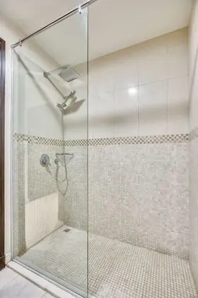 Superior Apart Daire, 3 Yatak Odası, Deniz Manzaralı, Denize Sıfır
