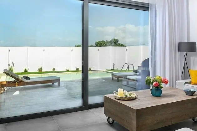 Deluxe Villa