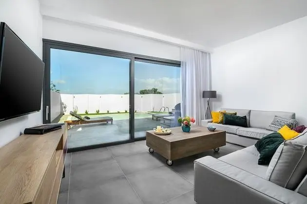 Deluxe Villa
