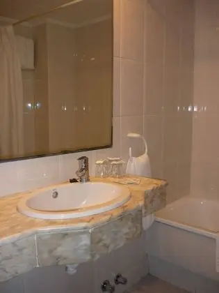 Tek Büyük Yataklı Oda, Kısmi Deniz Manzaralı