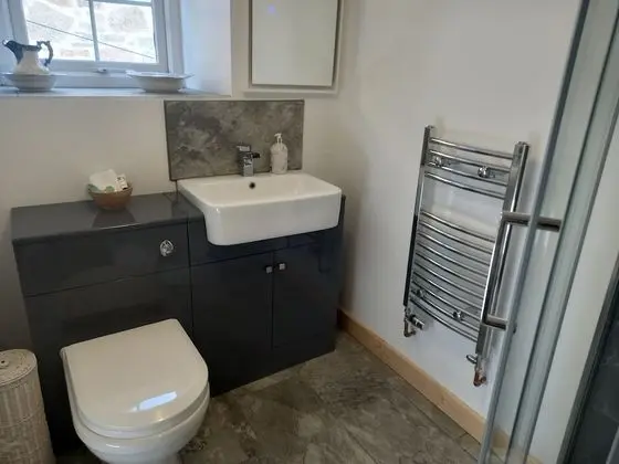 Twin Room with separate Bathroom (Room 1)