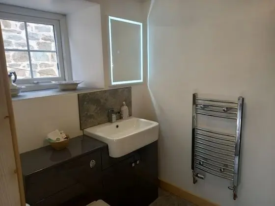 Twin Room with separate Bathroom (Room 1)