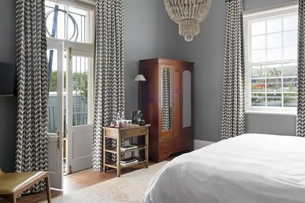 Superior Tek Büyük Yataklı Oda