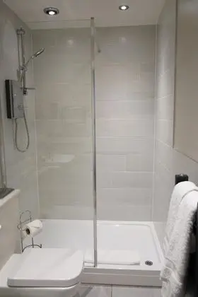 Deluxe Tek Büyük Yataklı Oda, Banyolu/Duşlu