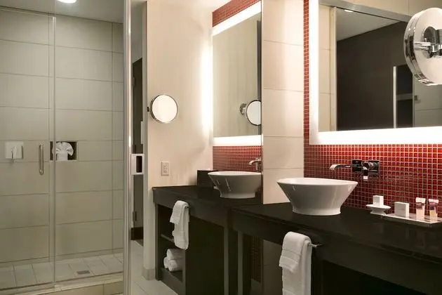 Classic Oda, 1 En Büyük (King) Boy Yatak, Sigara İçilmez (South Tower)