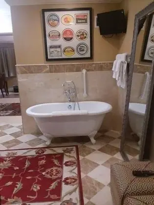 Deluxe Oda, 1 En Büyük (King) Boy Yatak, Küvet