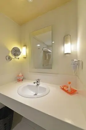 Harris Suite