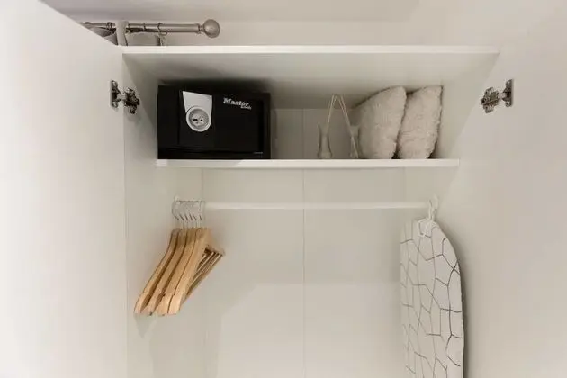 Basic Tek Büyük Yataklı Oda